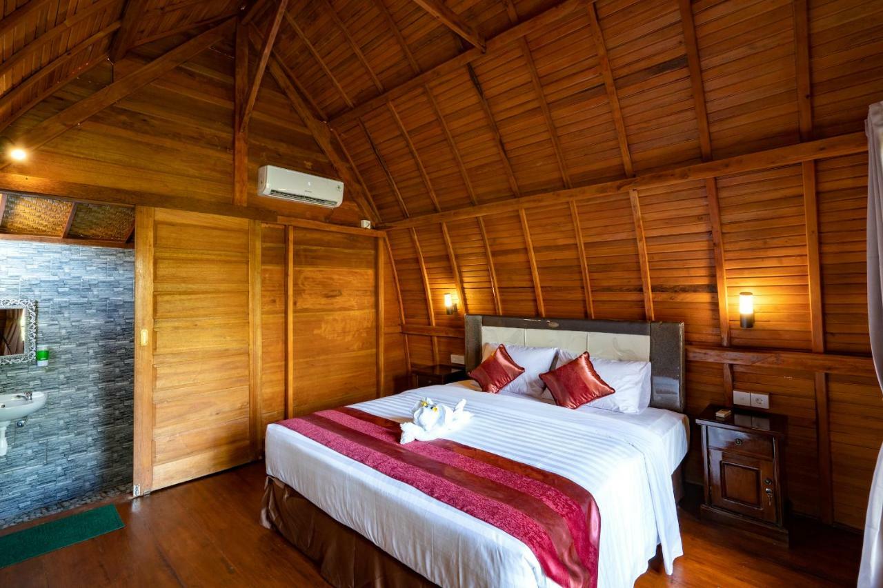 The Soggol Lembongan Hotel Exterior photo