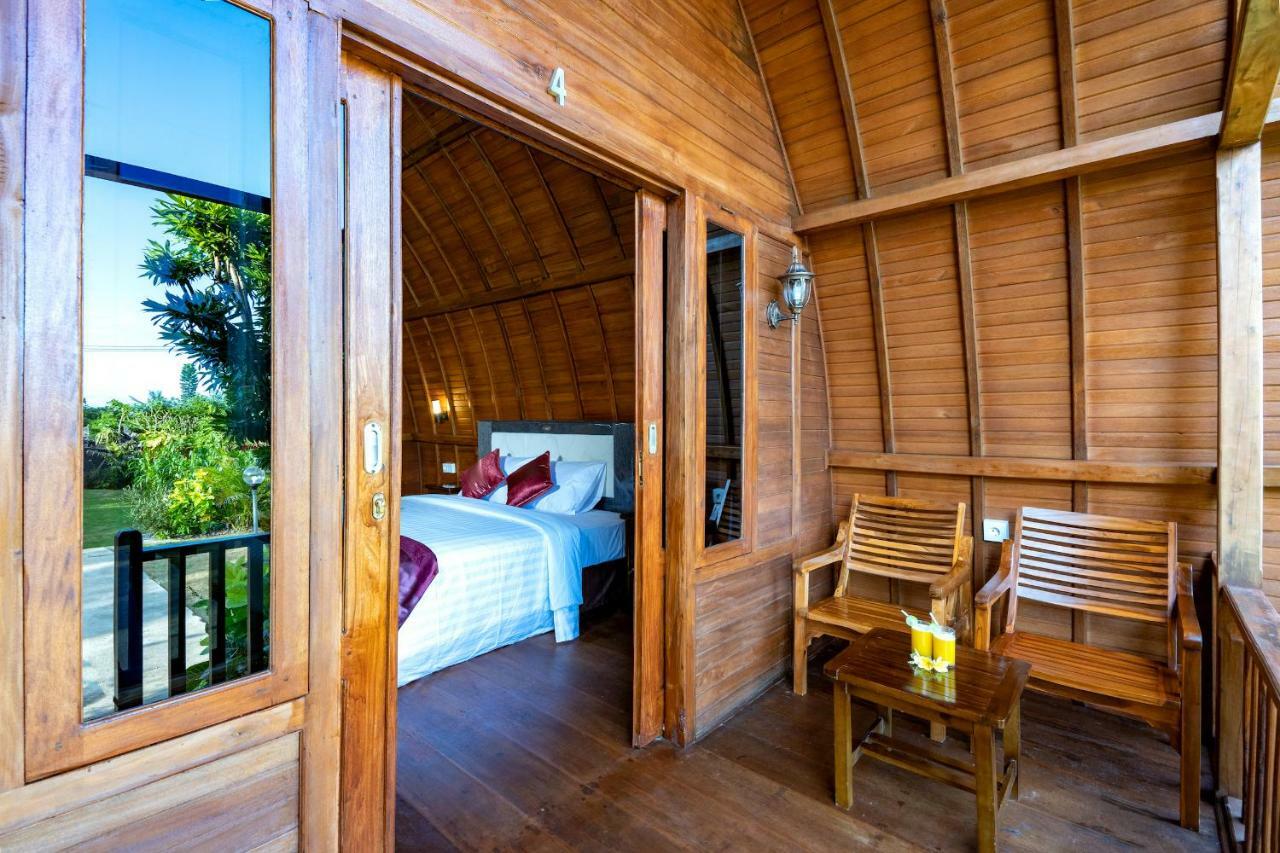 The Soggol Lembongan Hotel Exterior photo