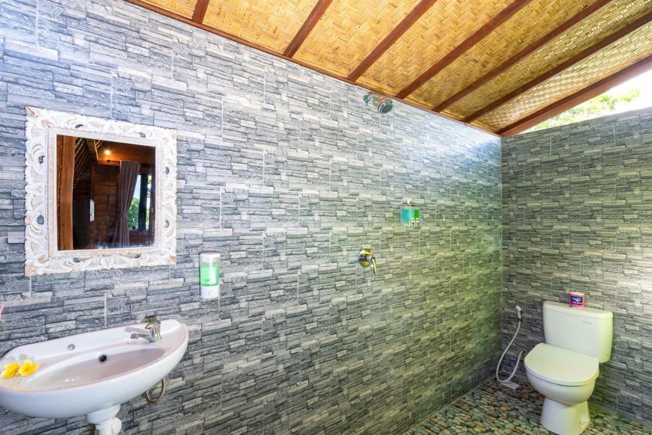 The Soggol Lembongan Hotel Exterior photo